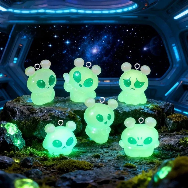 10Pcs Cute Mini Green Alien Re - огляд і ціна Resin Art Earrings