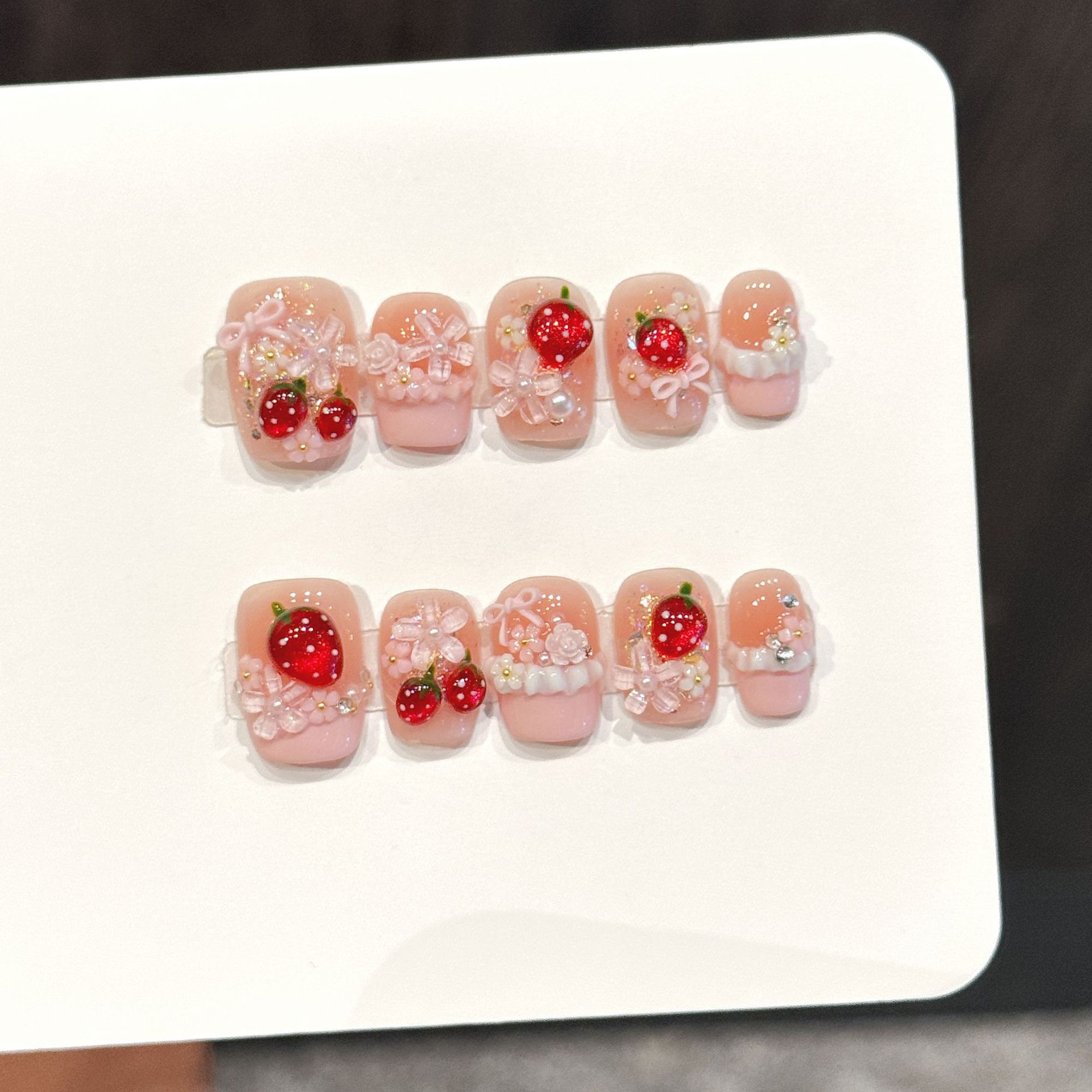 10pcs Cute Red Strawberry Pres - огляд і ціна Resin Art Flower